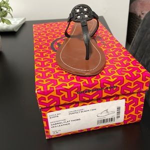Authentic Tory Burch Gabriel flat thong sandal